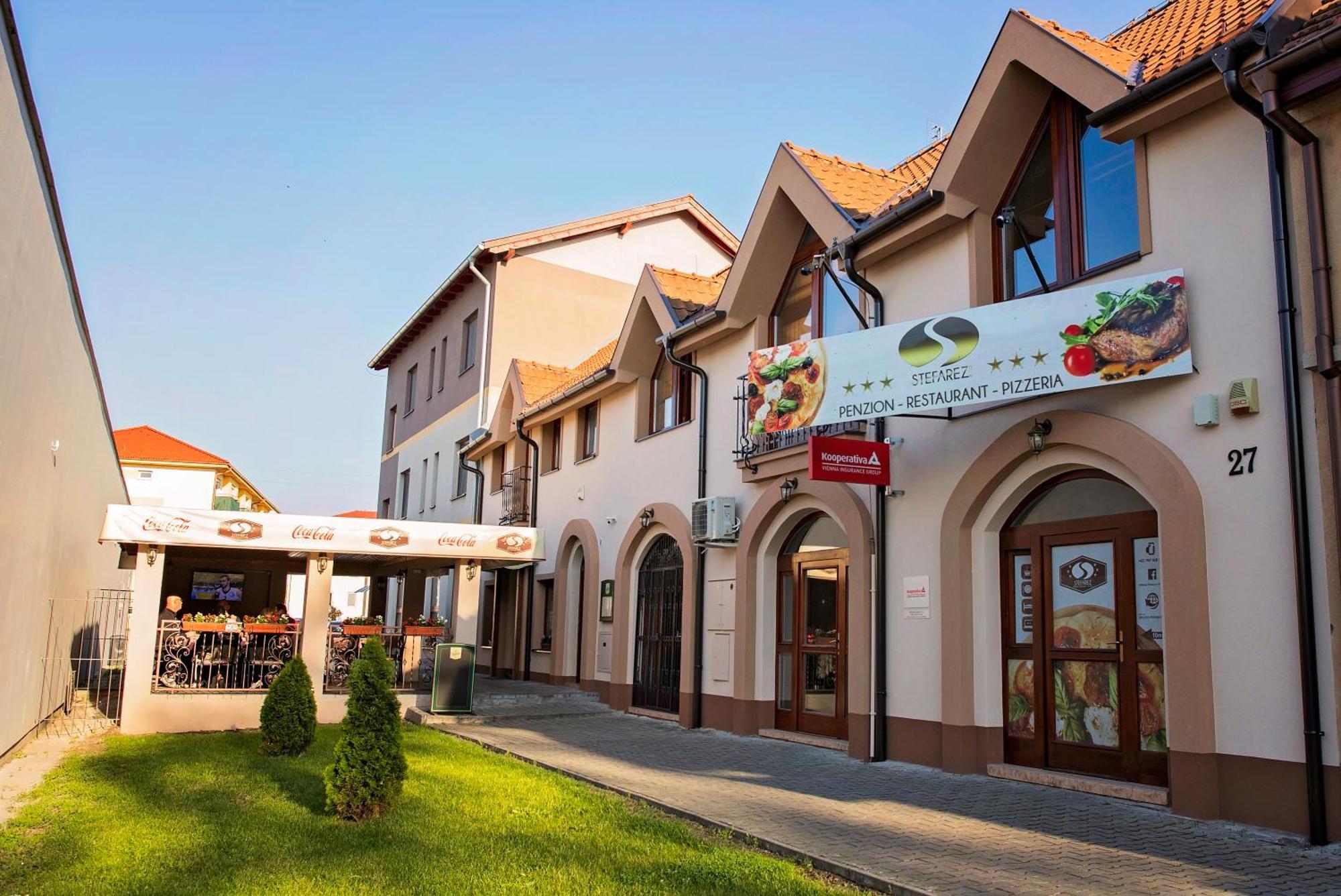 Penzion Stefarez New Veľký Meder 外观 照片